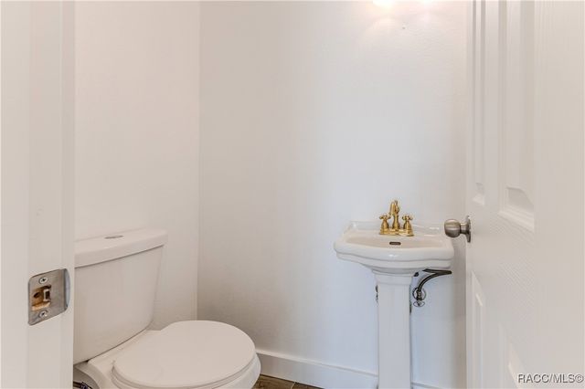 3387 Minnow Creek Drive, Hernando Beach, FL 34607