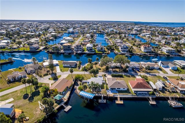 3387 Minnow Creek Drive, Hernando Beach, FL 34607