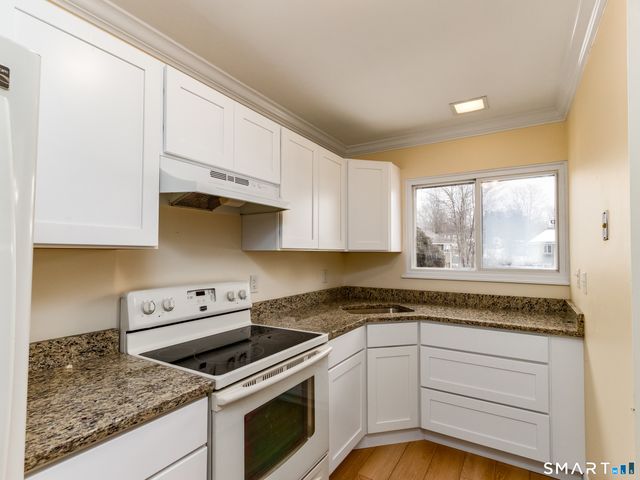 45 McKenna Drive, Middletown, CT 06457