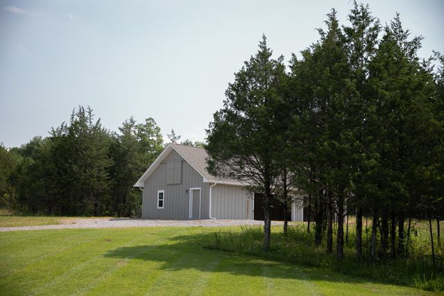 2825 Oregon Road, Milton, TN 37118