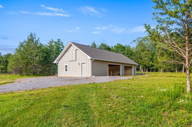 2825 Oregon Road, Milton, TN 37118