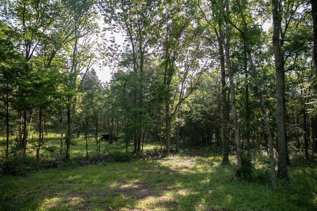 2825 Oregon Road, Milton, TN 37118