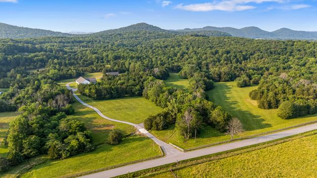 2825 Oregon Road, Milton, TN 37118