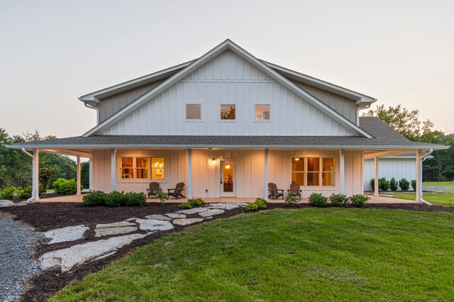 2825 Oregon Road, Milton, TN 37118