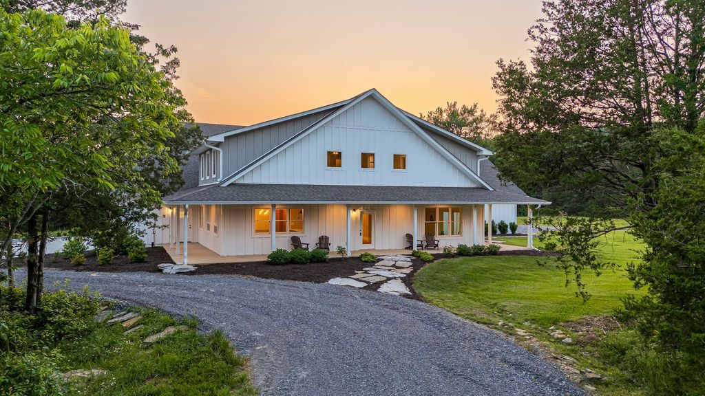 2825 Oregon Road, Milton, TN 37118