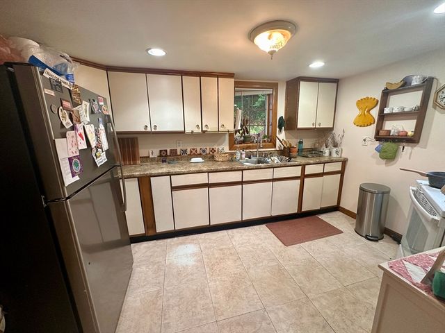 3+5 Church St, Colrain, MA 01340