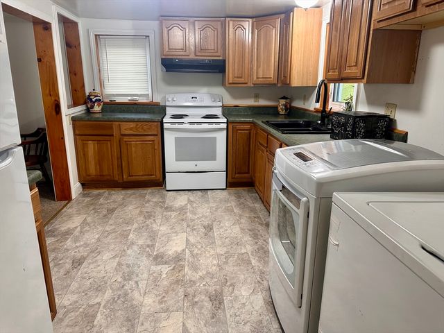 3+5 Church St, Colrain, MA 01340