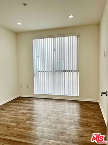 1611 S Beverly Glen 3C, Los Angeles, CA 90024
