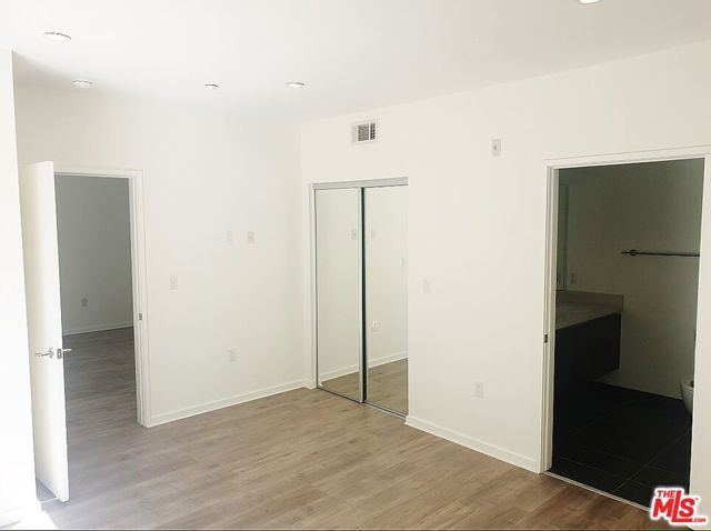 1611 S Beverly Glen 3C, Los Angeles, CA 90024