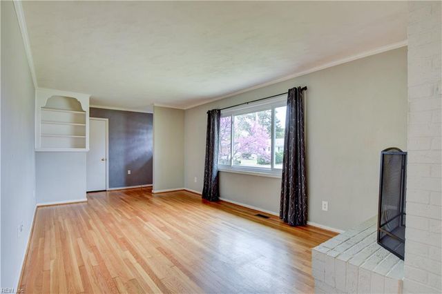 609 Birch DR, Newport News, VA 23601