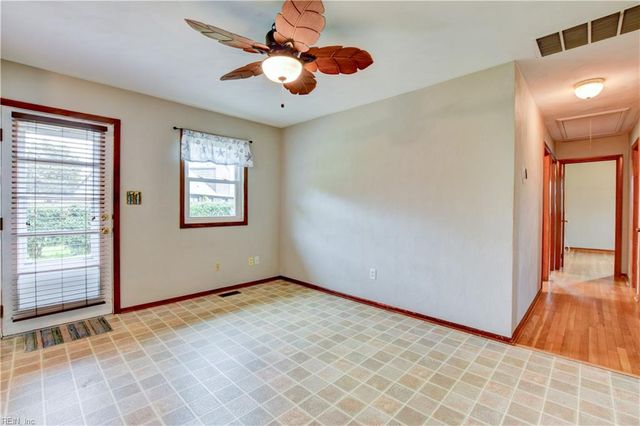 609 Birch DR, Newport News, VA 23601