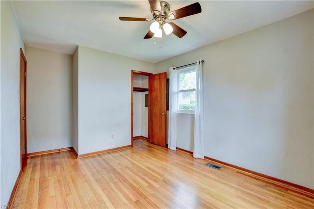 609 Birch DR, Newport News, VA 23601