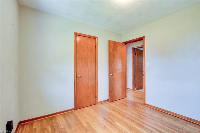 609 Birch DR, Newport News, VA 23601