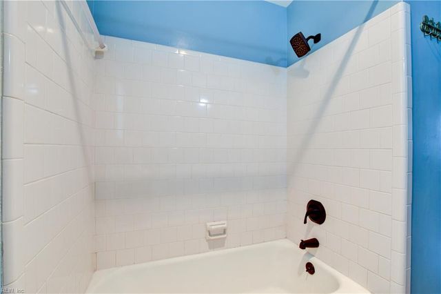 609 Birch DR, Newport News, VA 23601