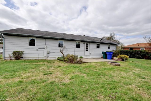 609 Birch DR, Newport News, VA 23601