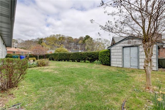 609 Birch DR, Newport News, VA 23601