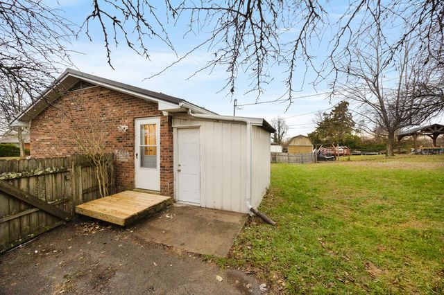 1441 Thames Drive, Lexington, KY 40517