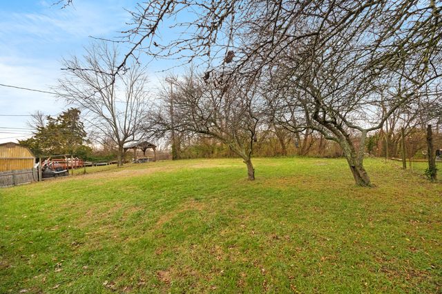 1441 Thames Drive, Lexington, KY 40517