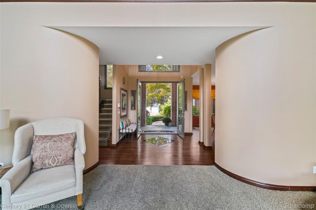 1555 Wandrei Court, Commerce Charter Township, MI 48382