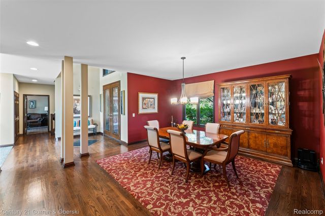 1555 Wandrei Court, Commerce Charter Township, MI 48382