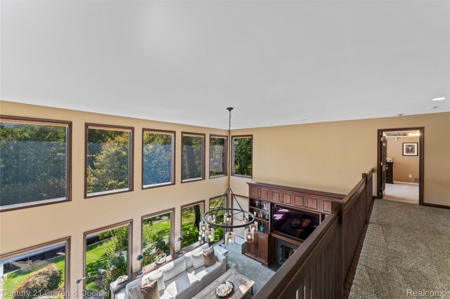 1555 Wandrei Court, Commerce Charter Township, MI 48382