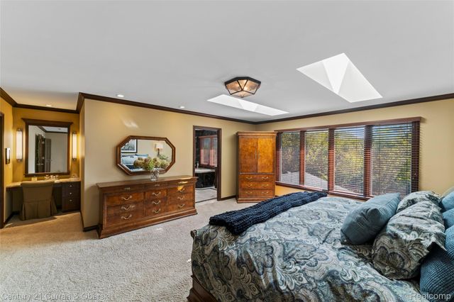 1555 Wandrei Court, Commerce Charter Township, MI 48382