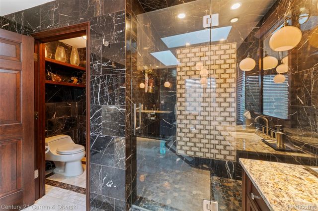 1555 Wandrei Court, Commerce Charter Township, MI 48382