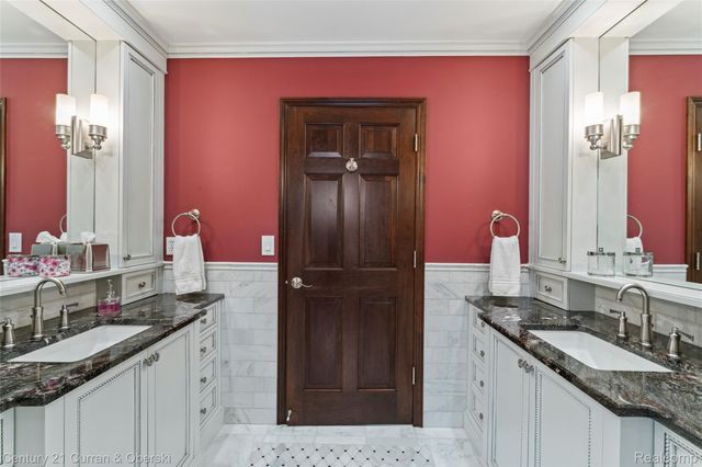 1555 Wandrei Court, Commerce Charter Township, MI 48382