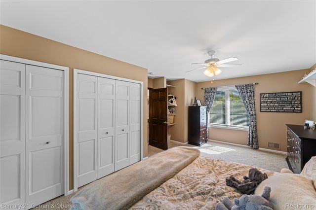 1555 Wandrei Court, Commerce Charter Township, MI 48382