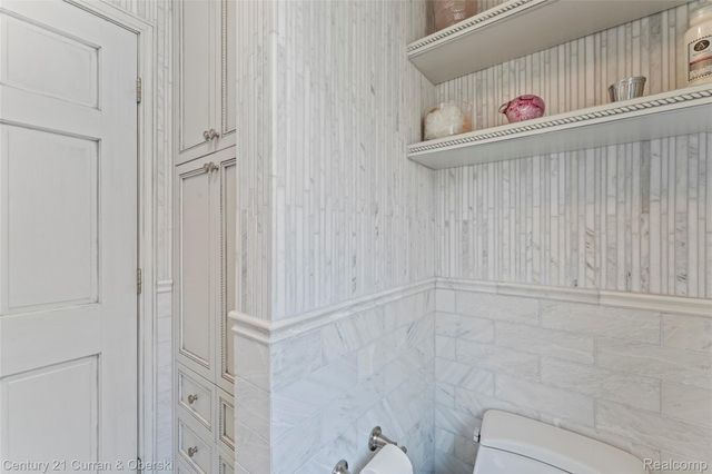 1555 Wandrei Court, Commerce Charter Township, MI 48382