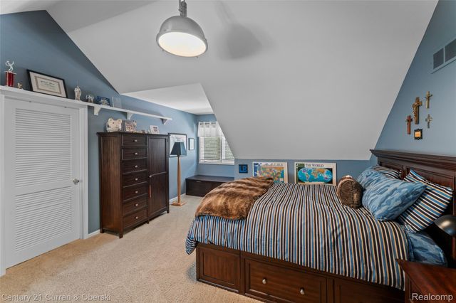 1555 Wandrei Court, Commerce Charter Township, MI 48382