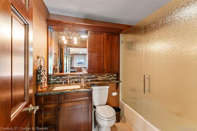 1555 Wandrei Court, Commerce Charter Township, MI 48382