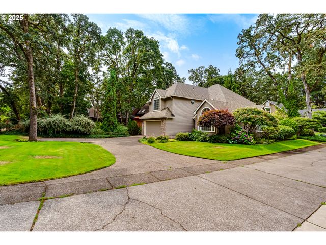 1328 SPYGLASS Dr, Eugene, OR 97401