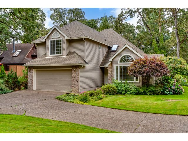 1328 SPYGLASS Dr, Eugene, OR 97401