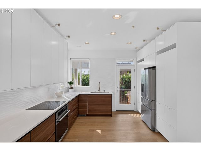 29350 Sw VILLEBOIS Dr, Wilsonville, OR 97070