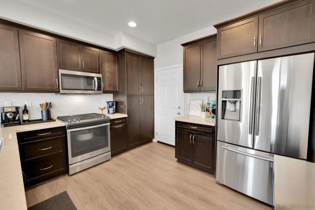 8610 Sage Shadow Dr, Lakeside, CA 92040