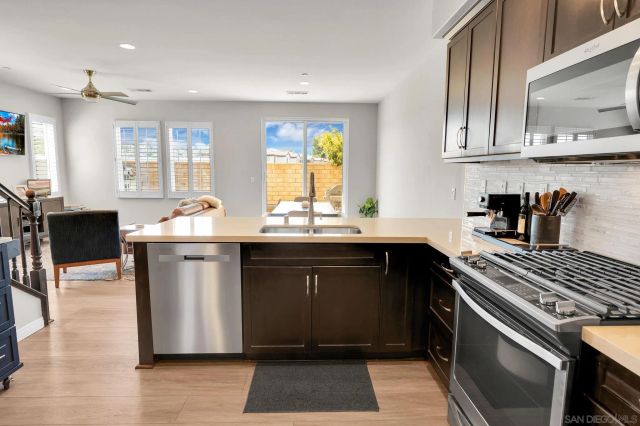 8610 Sage Shadow Dr, Lakeside, CA 92040