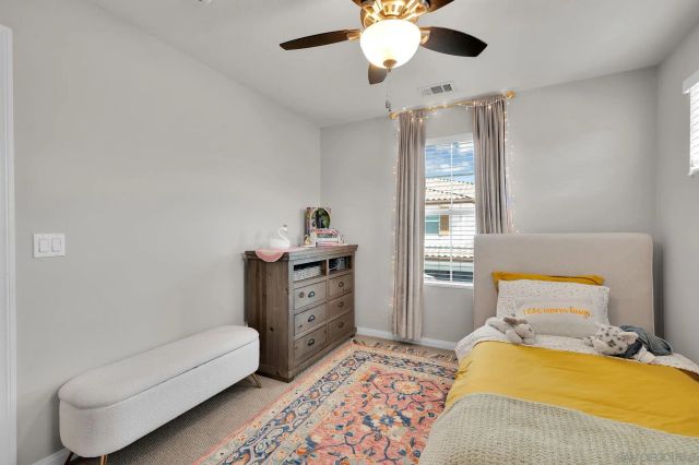 8610 Sage Shadow Dr, Lakeside, CA 92040