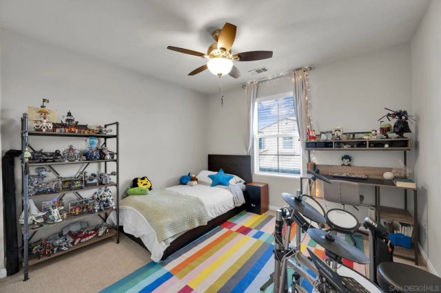 8610 Sage Shadow Dr, Lakeside, CA 92040