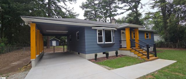 826 Floyd Road Extension, Spartanburg, SC 29307