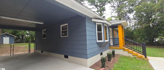 826 Floyd Road Extension, Spartanburg, SC 29307
