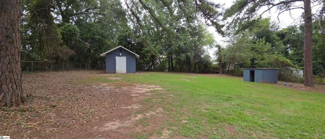 826 Floyd Road Extension, Spartanburg, SC 29307