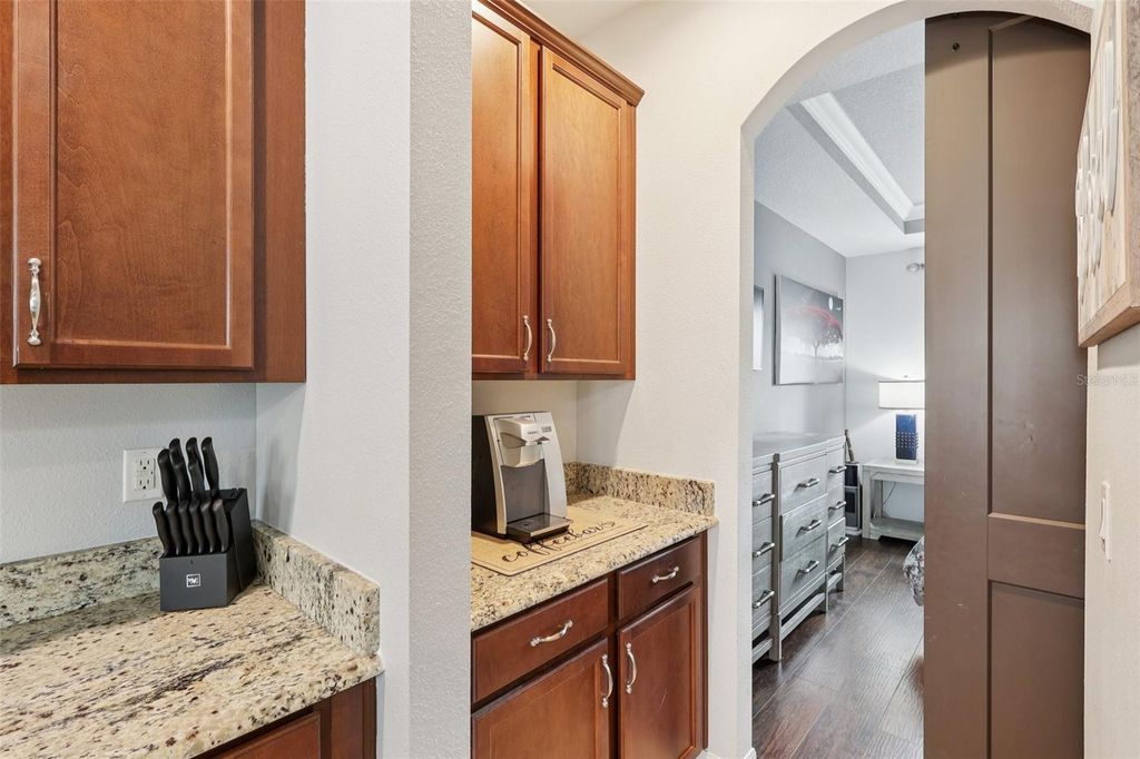 Image 14 of property listing at 2132 PLANTATION OAK DRIVE, Orlando, FL 32824