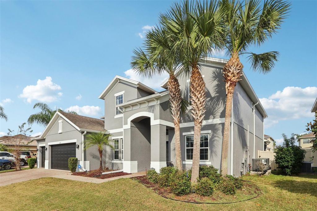 Image 3 of property listing at 2132 PLANTATION OAK DRIVE, Orlando, FL 32824