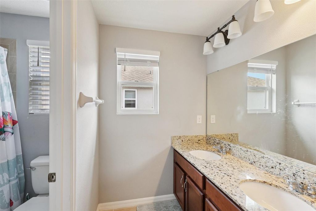 Image 35 of property listing at 2132 PLANTATION OAK DRIVE, Orlando, FL 32824