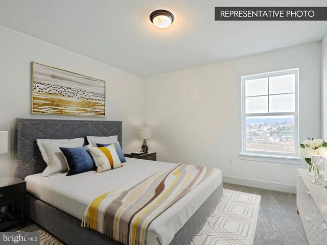 184 ORE BANK RD, Dillsburg, PA 17019