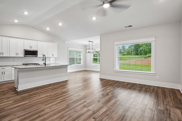 1530 Quarry Rock Way, Lebanon, TN 37087