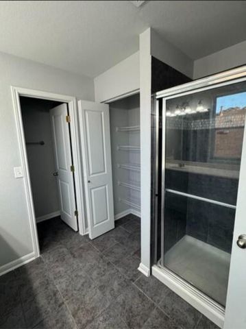 411 Wetzel, Kyle, TX 78640