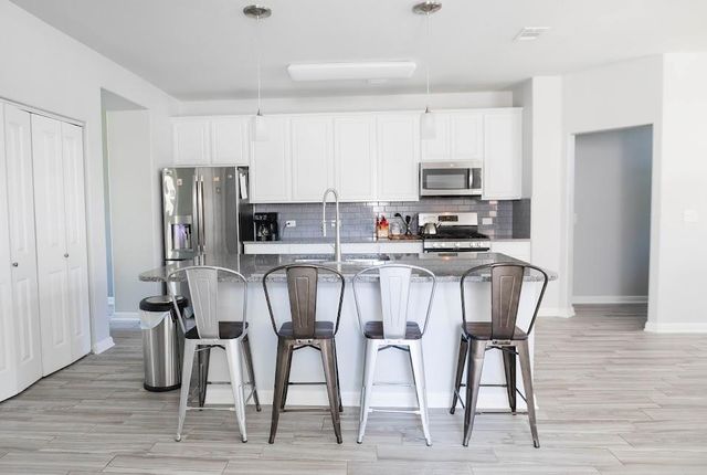 411 Wetzel, Kyle, TX 78640