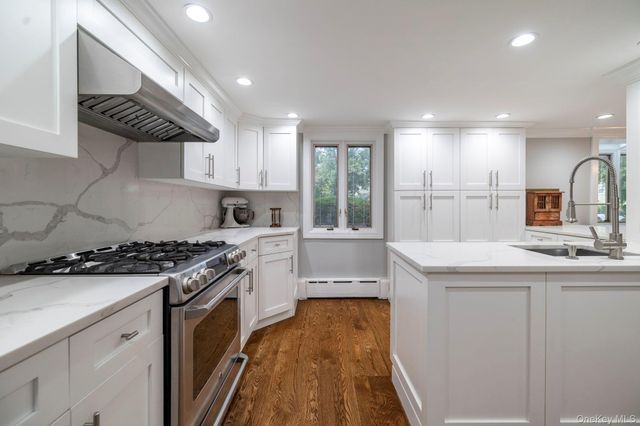 3186 William Street, Wantagh, NY 11793